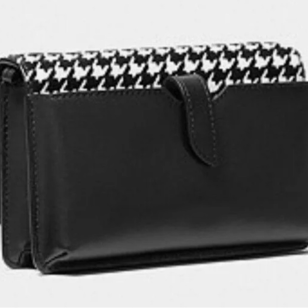 Jet Set Small Faux Leather Logo Smartphone Crossbody Bag - Picture 3 of 4